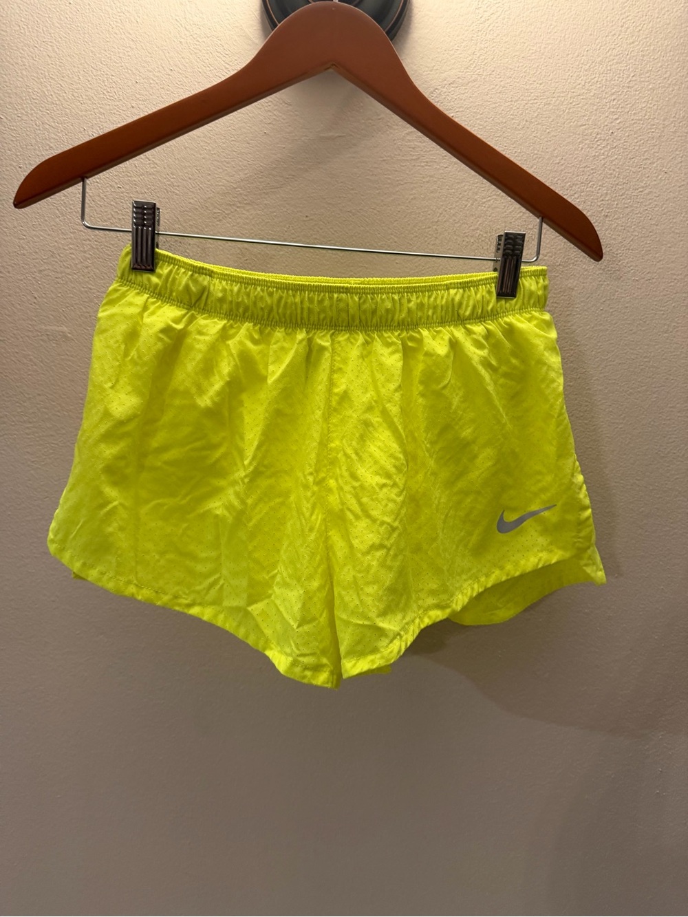 Nike Dri-FIT Women Neon Yellow Volt Running Athletic Shorts Size Medium